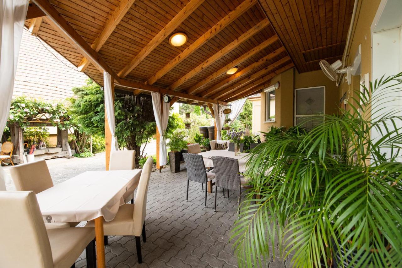 Bonifert Vendeghaz Hotel Dunabogdany Ngoại thất bức ảnh
